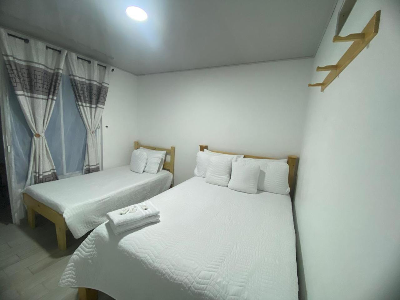 Hotel Alameda Plaza Кали Екстериор снимка